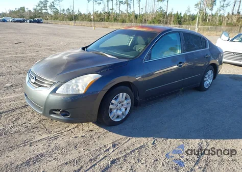 2010 Nissan Altima 2.5 S z USA, uszkodzony, nr VIN 1N4AL2AP2AN474707